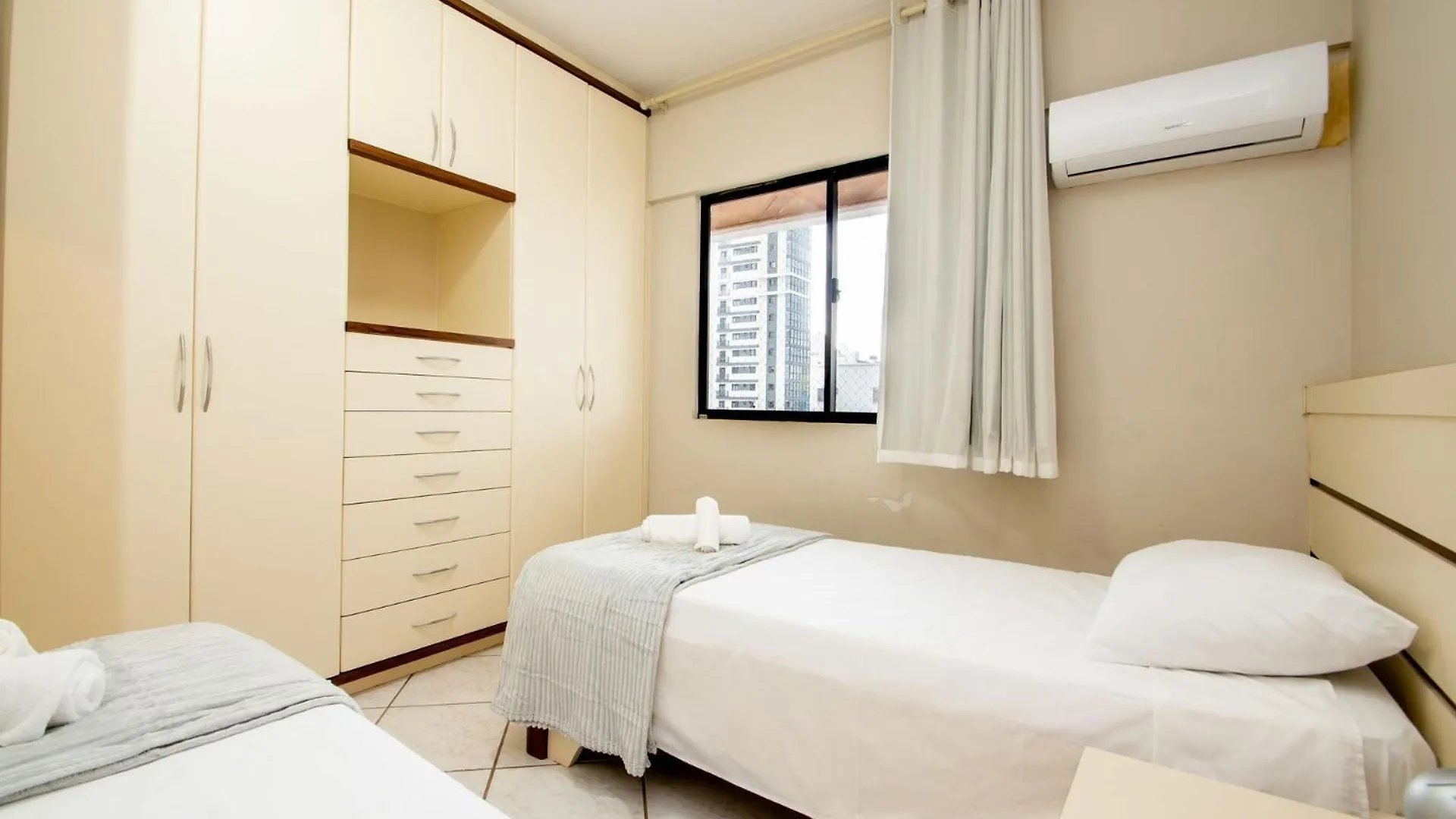 Apartment Apto No Centro De Balneario Camboriu Qz1935 Brazil